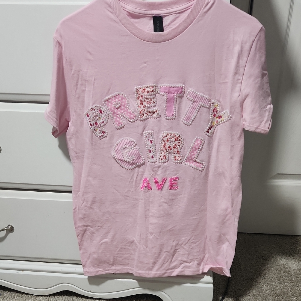Handmade Sabrina Carpenter "Pretty Girl Ave" T-shirt
